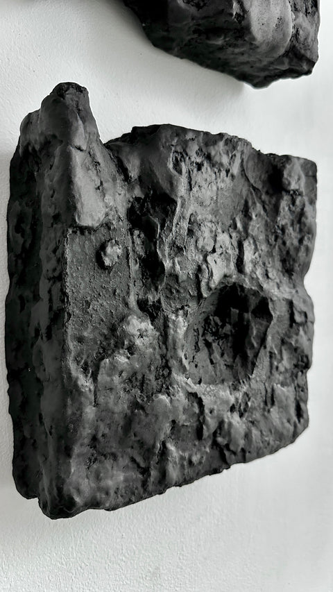 Collection GAIA • Black color family Raw Version