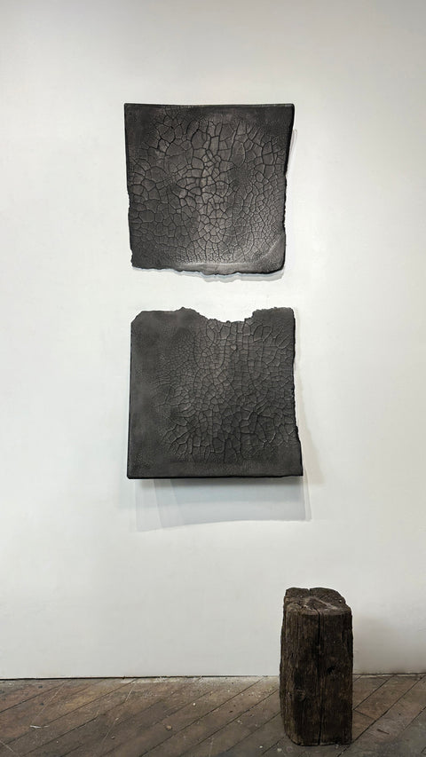 Escultura para colgar en la pared "Si Dios está en todas las cosas".