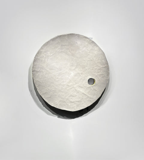 Escultura para colgar en la pared "Si Dios está en todas las cosas".
