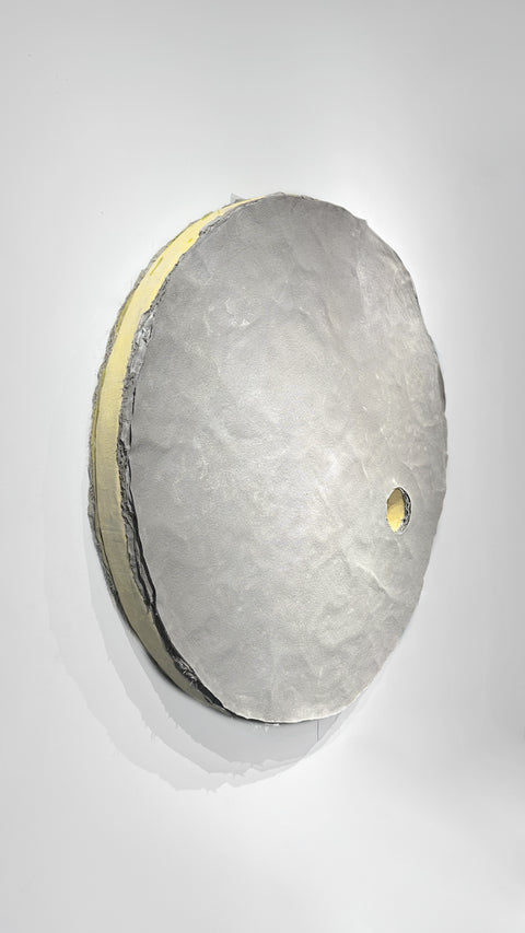 Escultura para colgar en la pared "Si Dios está en todas las cosas".
