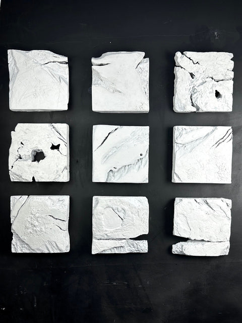 Ensemble d'art mural 3,5,9 pièces. Art mural en plâtre bohème " Gaia " Blanc - 3x3x2 po. 8x8x2 po. 16x16x2 po.
