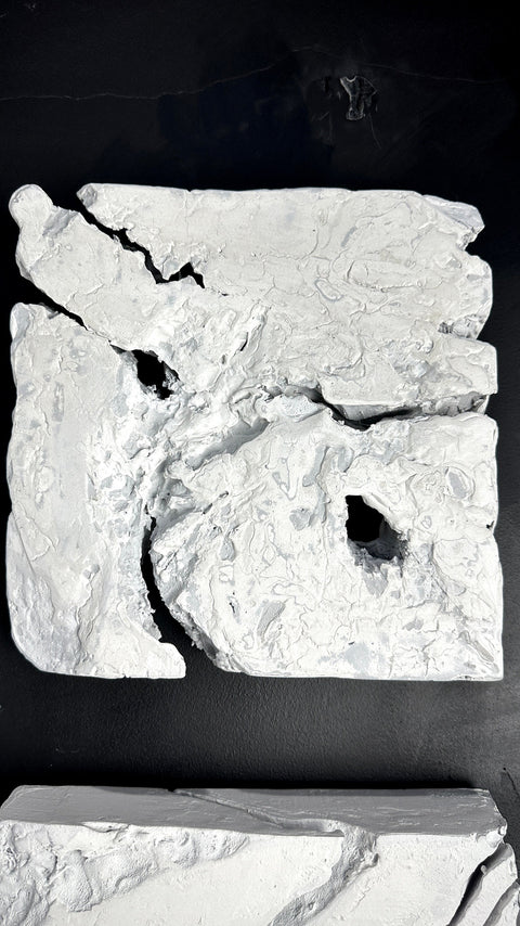 Ensemble d'art mural 3,5,9 pièces. Art mural en plâtre bohème " Gaia " Blanc - 3x3x2 po. 8x8x2 po. 16x16x2 po.