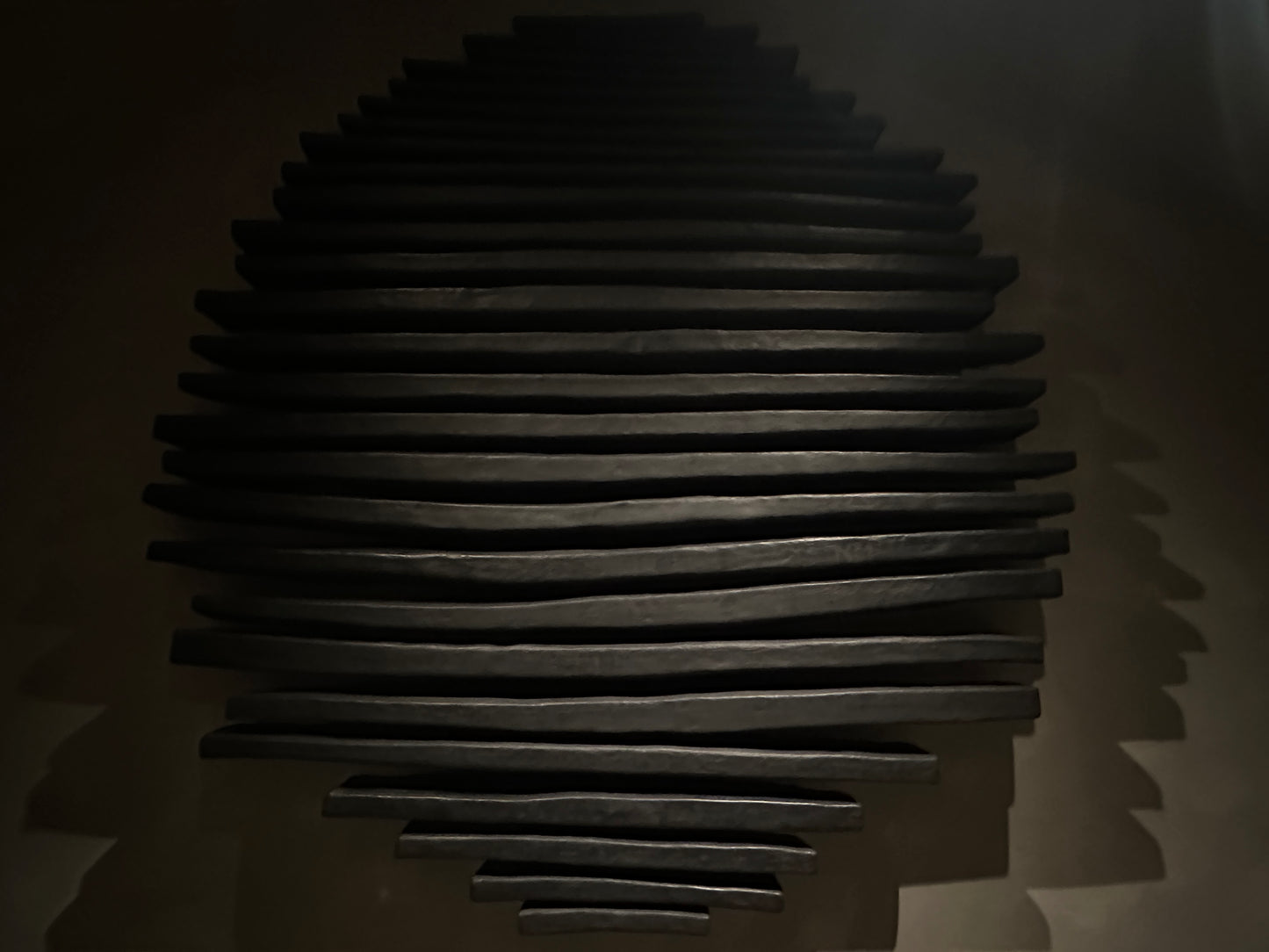 Arte de pared de yeso bohemio hecho a mano en relieve de gran tamaño "SHADOW Midnight" en negro