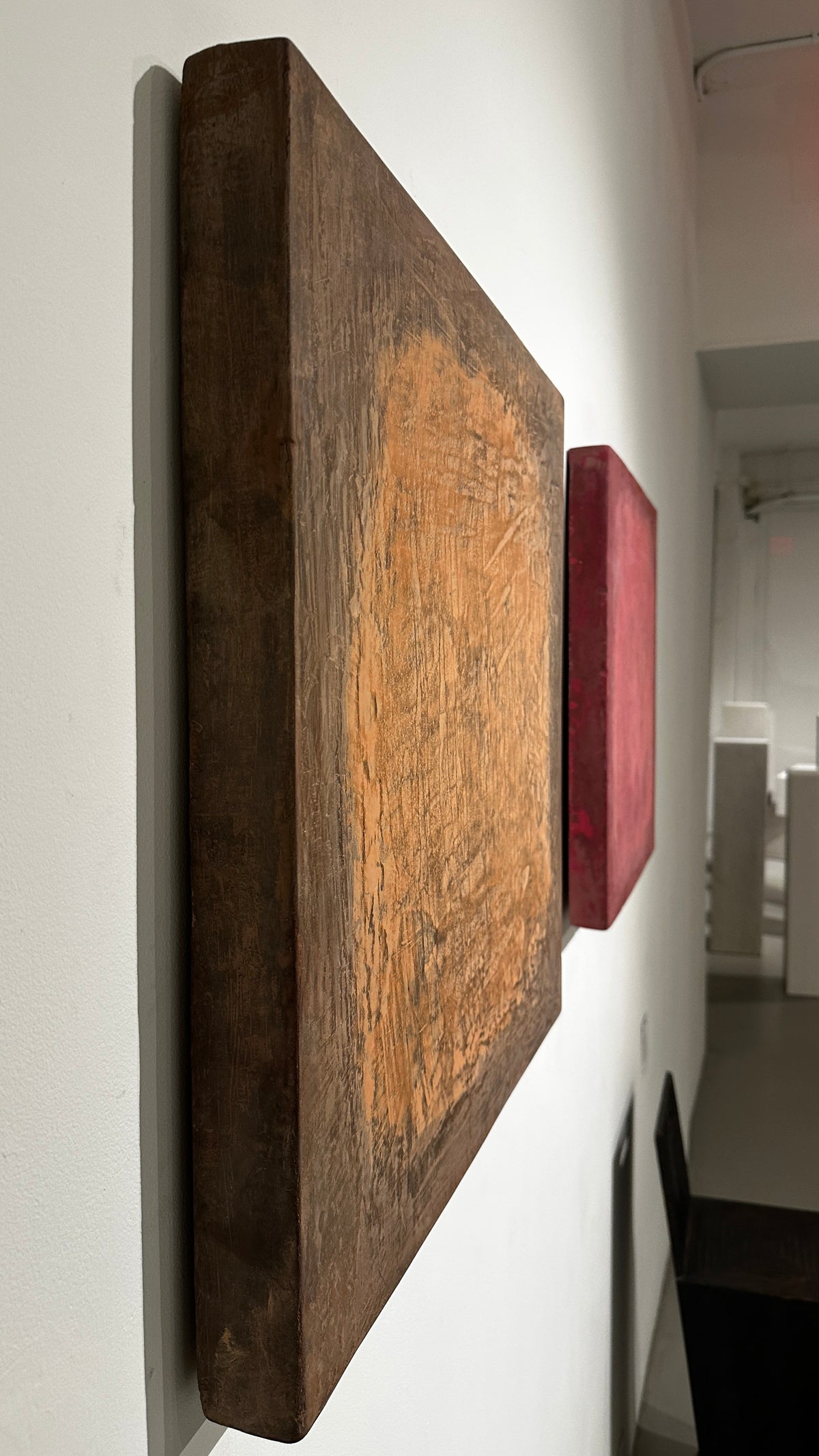 INSIDE OUT — Rusty Terracotta, scale reference, large format rusty plaster wall sculpture, SIZMARI