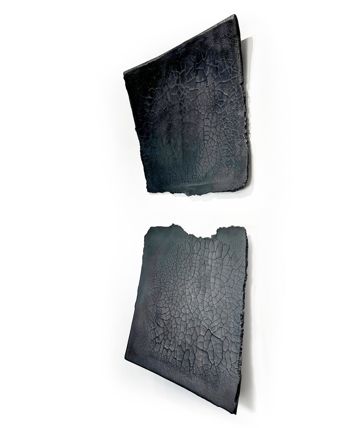 SAUDADE — two black panels, upper and lower, frontal view