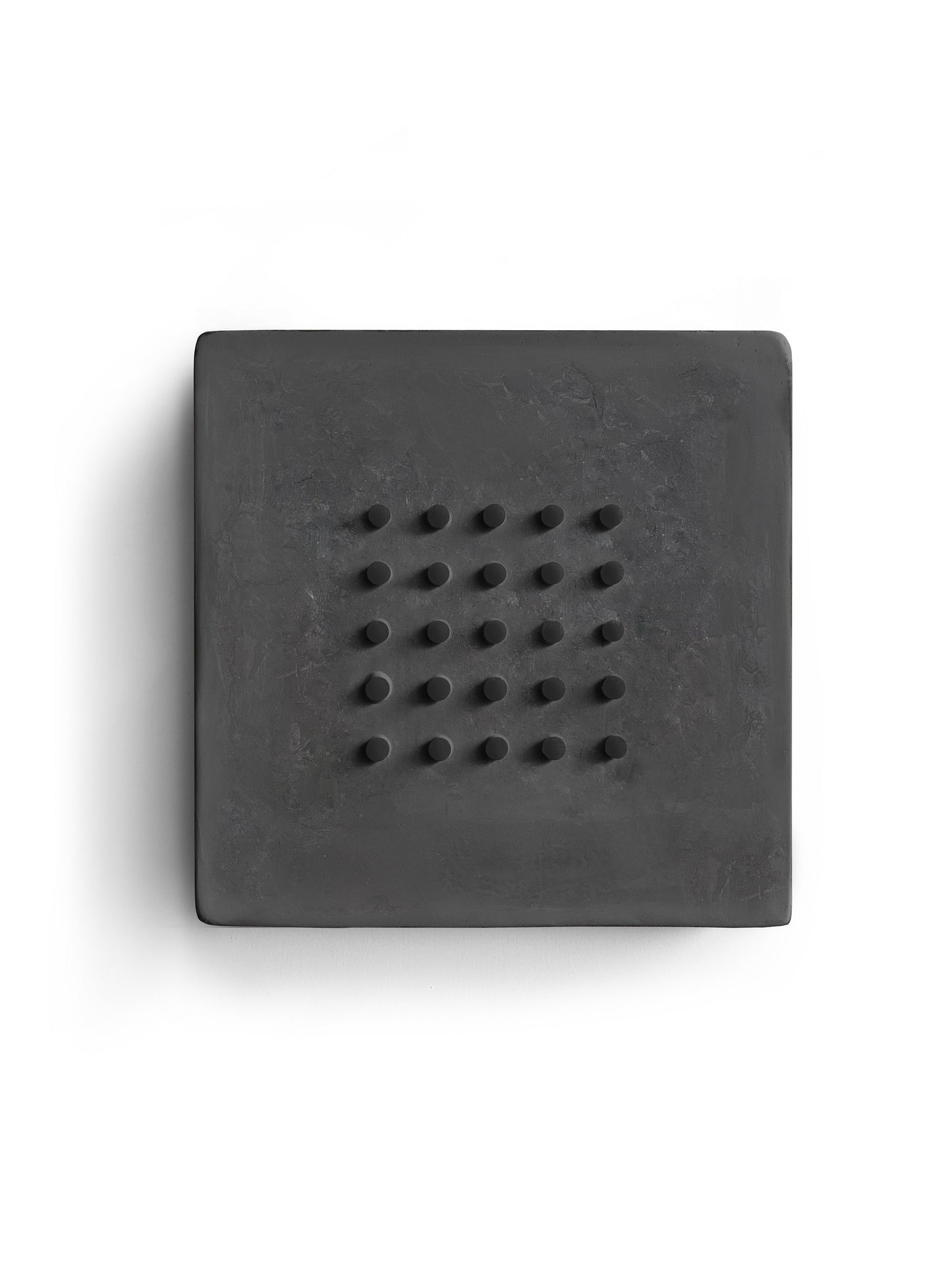 Art mural maximaliste - POINTS AMUSANTS sur NOIR - Grand (16 x 16 x 3 po - 41 x 41 x 5 cm.)