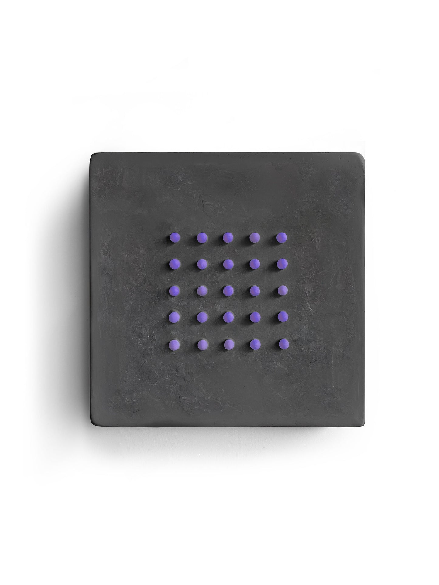 Art mural maximaliste - POINTS AMUSANTS sur NOIR - Grand (16 x 16 x 3 po - 41 x 41 x 5 cm.)