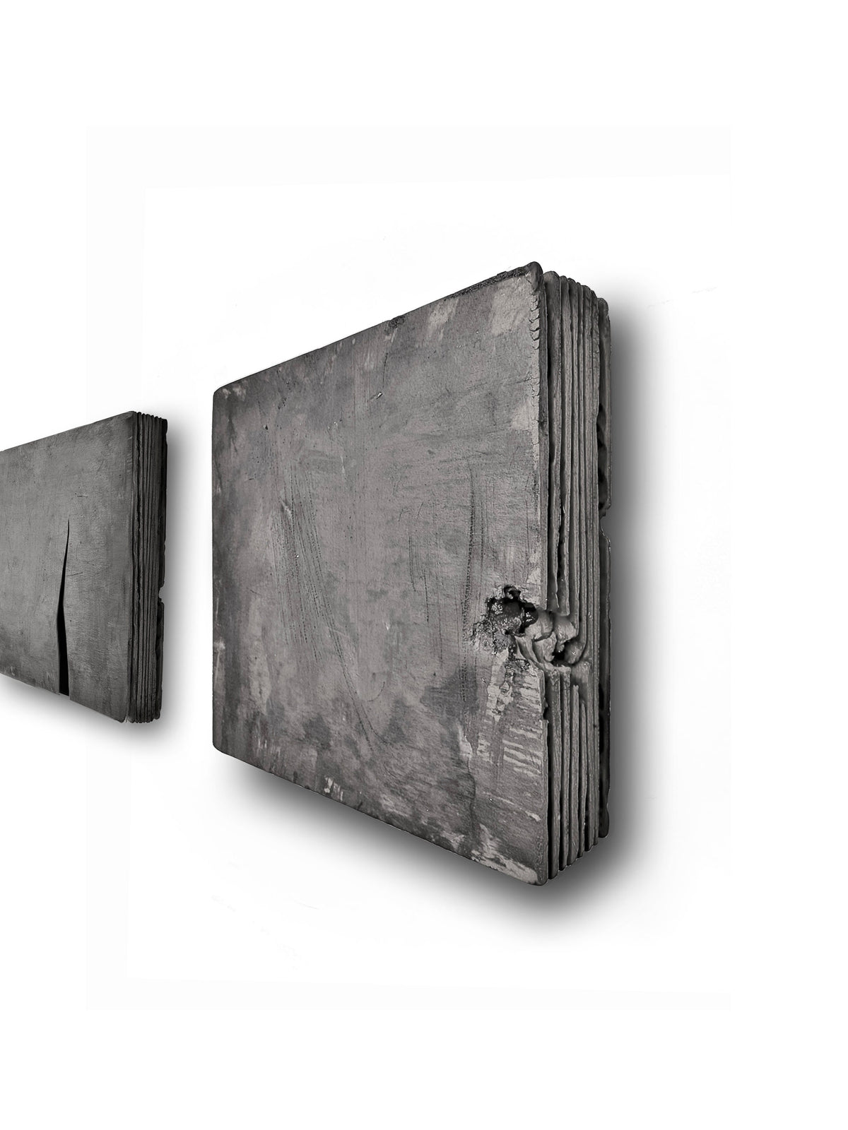 CONCRETICA — Graffiti Grey, two panels in side view, layered edges and texture
