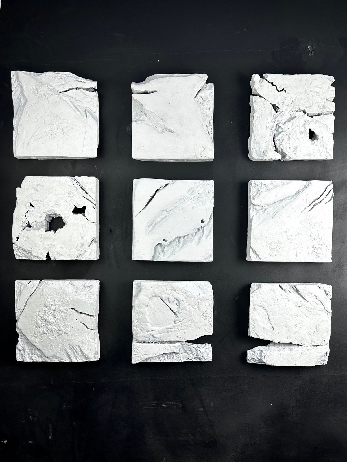 GAIA — White, 5-piece arrangement, textured white plaster panels, SIZMARI